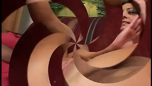 Sıkı amcık kanepede yarakla doluyor