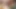 Tombul orta yaşlı seksi kadın dizini mor krallığa doğru büküyor