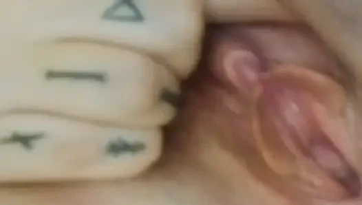 Tekrar tekrar akıyor