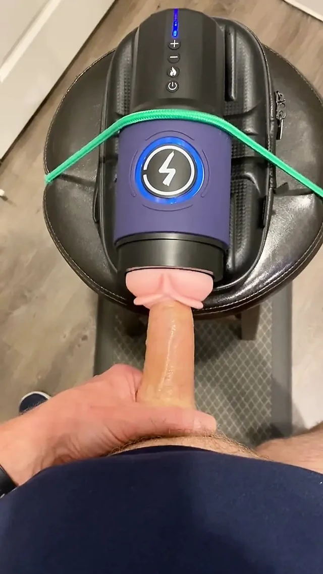 Turbo Amcık Sikiş Oyuncağı Beni Üç Kez Boşaltıyor!