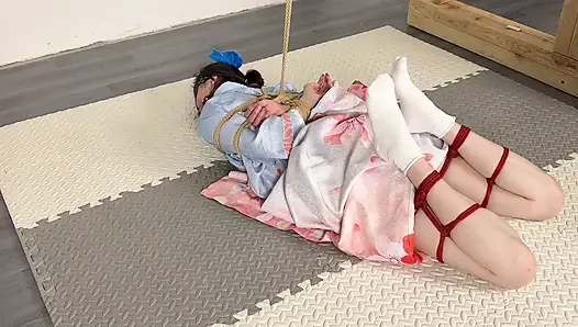 Güneşli bir günde kimono giymenin doruk versiyonu