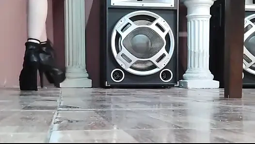Heels Worship