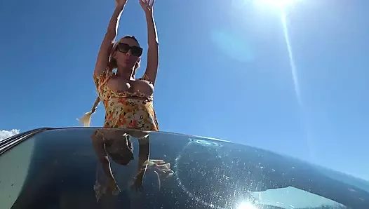 Anita Blanche arabamda gibi fışkırtıyor 4k