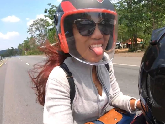 Büyük popo Tayland amatör genç kız arkadaş var sıcak seks içinde kamu içinde bir coffee shop