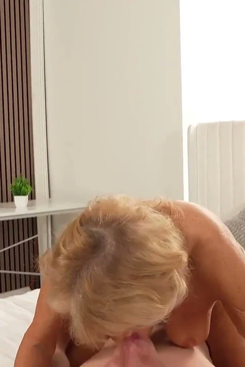 Auntjudysxxx - 78 yaşındaki büyük memeli sarışın gilf desiree eden - romantizm romanı canlanıyor