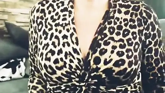 Merhaba, Seksi MILF'in Sekse Ihtiyacı Var, Benimle Oynamaya Geldin