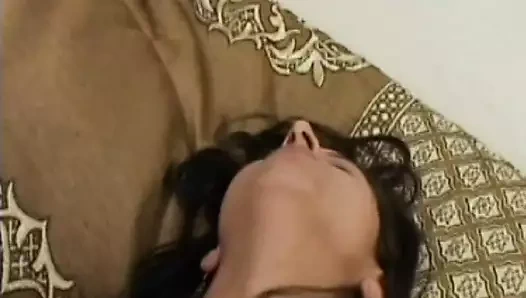 Hintli Fransız fahişe sert grup sekste götten sikiliyor