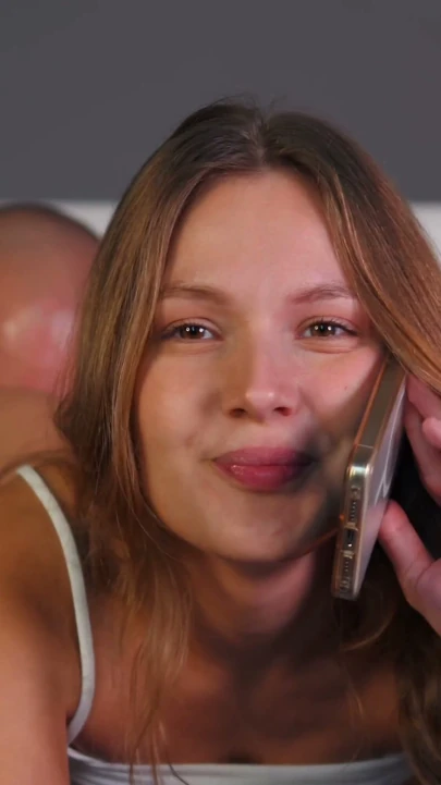Telefonla konuşurken vücudumu kullandı | Bölüm 1