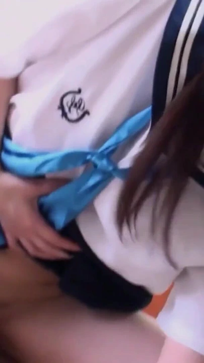 "Üniversiteli kız okul gününden önce ateşli bir sikiş istiyor" dan duygusal an