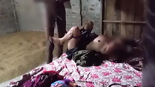 Night M aunty ne bola Ghodi Banakar kya mujhe chodega maine bola ha