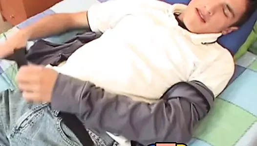 Latino homo çalış ile onun sert çük ve sıkı göt