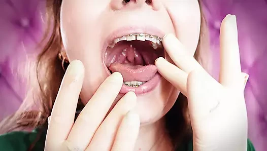 Asmr ve yakın çekimler: dev vore fetişi - çikolatadan araba yemek. diş telleri. (arya daha büyük)