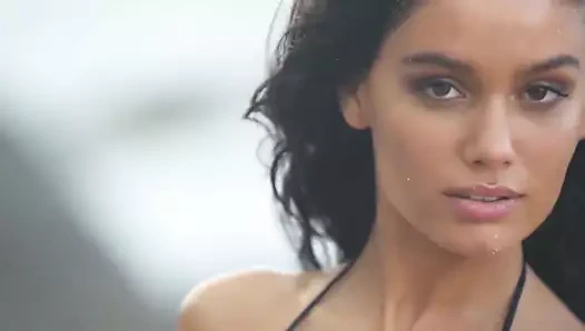 Sıcak barbies vlog 1 irina shayak &amp; annadepaul