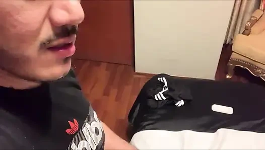 Kas balon götü usta yarağı emdikten sonra götünü siktiriyor