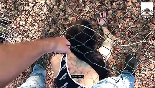 Azgın Julia Exclusiv amcığını yemesine izin veriyor! StevenShame