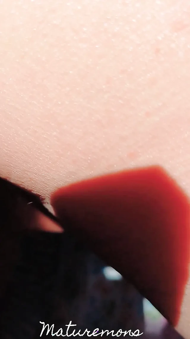 Dikiz kalın etli ağzı açık amcık.