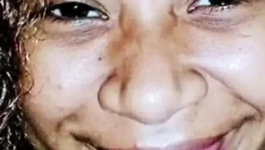 Merkezi sürtük Bridgette Paul slayt gösterisi