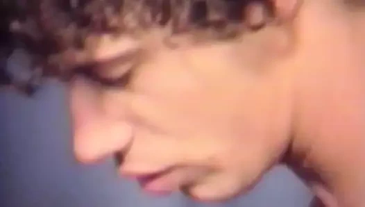 Çift sadece mükemmel hissetmek için derin seks yaşıyor