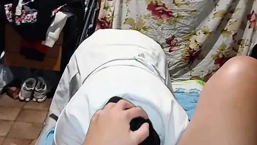 Üç hemşire hastane mola odasında kirli seks yapıyor