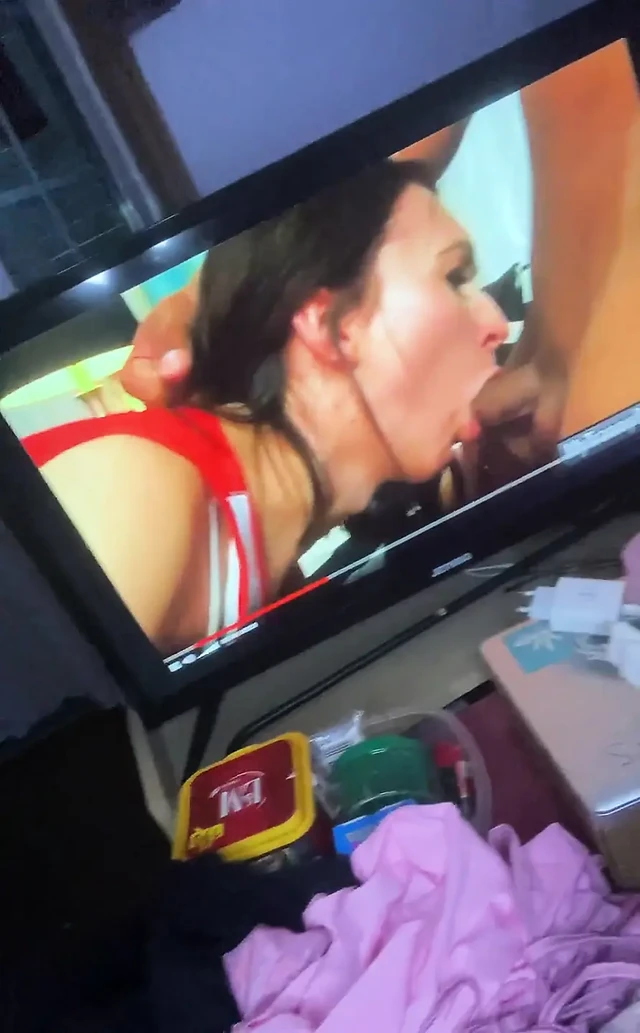 Korse yatağında ve senin için mastürbasyon yapıyor bölüm 1