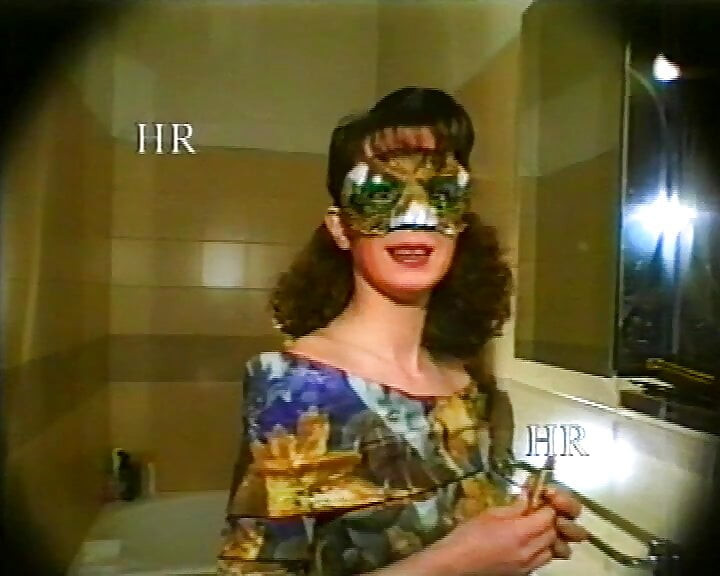 Bu çok çirkin! anneye gönderilen pornografik videolar – 90'lar #1