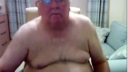 büyükbaba gösteri üzerinde cam