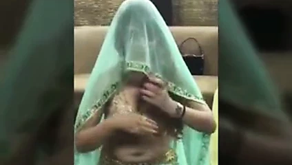 Sıcak Hint dansçı 2