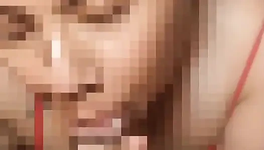 Yengem onu iyi emiyor