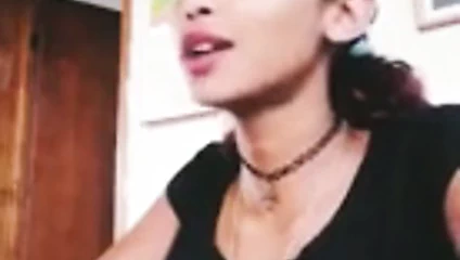 Seksi siyah kız selfiee 4.mp4 yapıyor