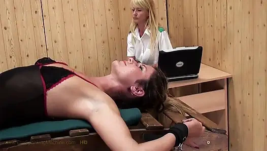 Candy6 Spanking Machine - Ass Whipping