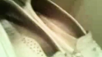 Shoejob - iş arkadaşı mokasen ayakkabılarında boşalmak