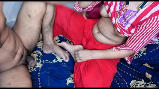 Hintli ateşli desi mallu bhabi devarını sikiyor