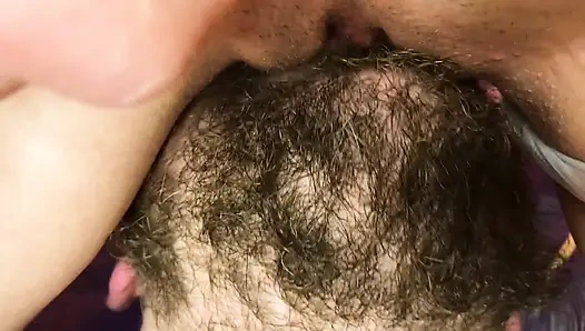 Beni yala. sik beni. kız iki kez boşalıyor.