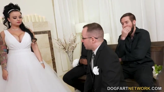 Payton preslee'nin düğünü kaba ırklararası üçlüye dönüşüyor