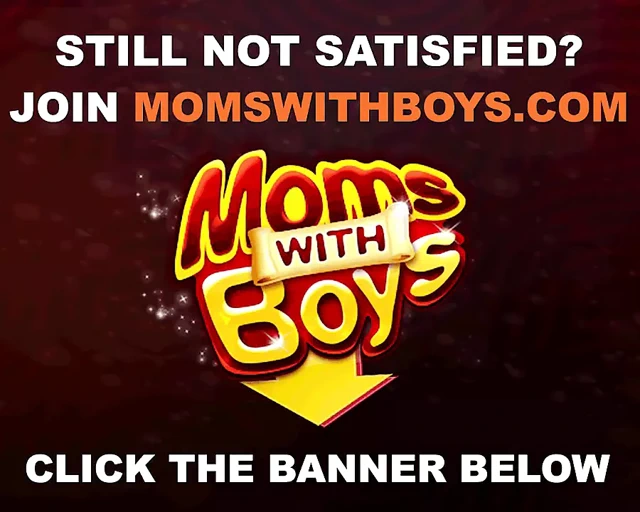 Şişman anne anal genç çocuğun odasında becerdin