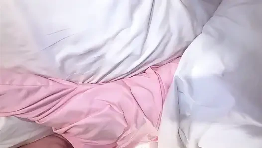 Yeni hayata yeni kız ve onun kopyasıyla başladı