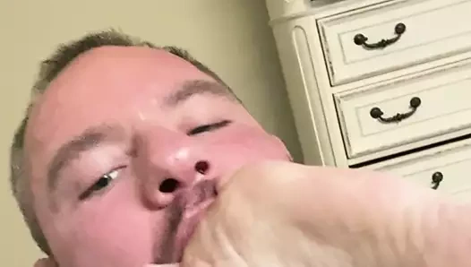 Choked by smelly feet