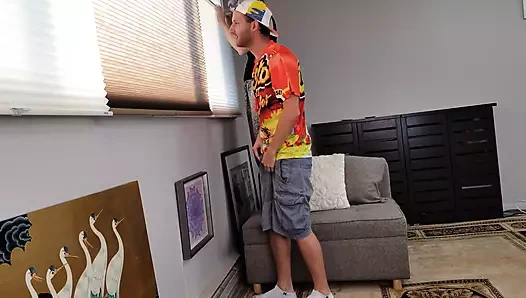 Belyla Bradley ve Jake Grand dikizliyor