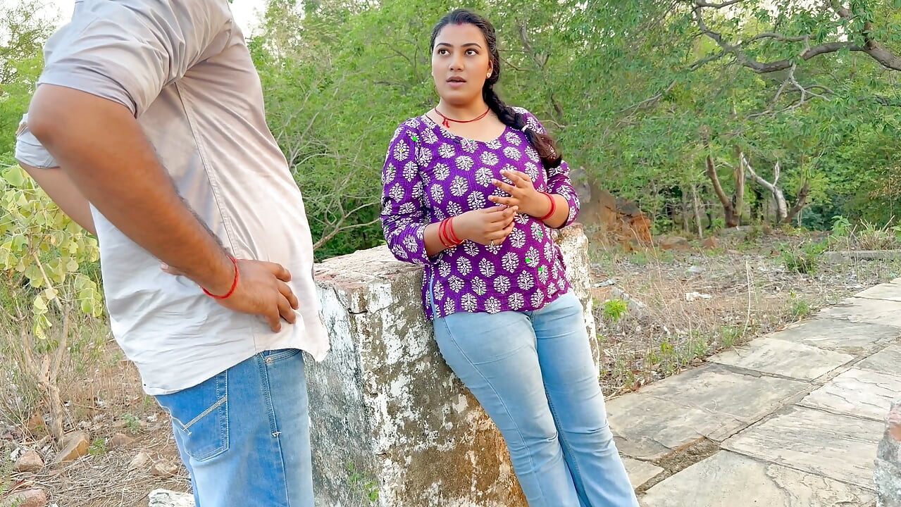 Stranger girl, park me mili I'm lucky boy mane uske maze liye paiso me , Full Hindi Viral Video