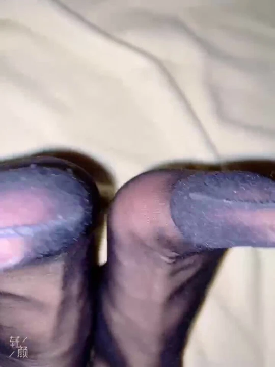 Китайская ступня, селфи, черные чулки, ступни