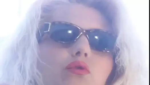 Sıcak busty bebek kıçından horoz alır! (tam film)