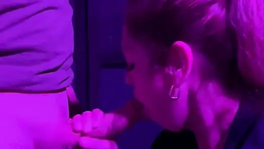 Amatör sürtük evli kadın ve yabancı