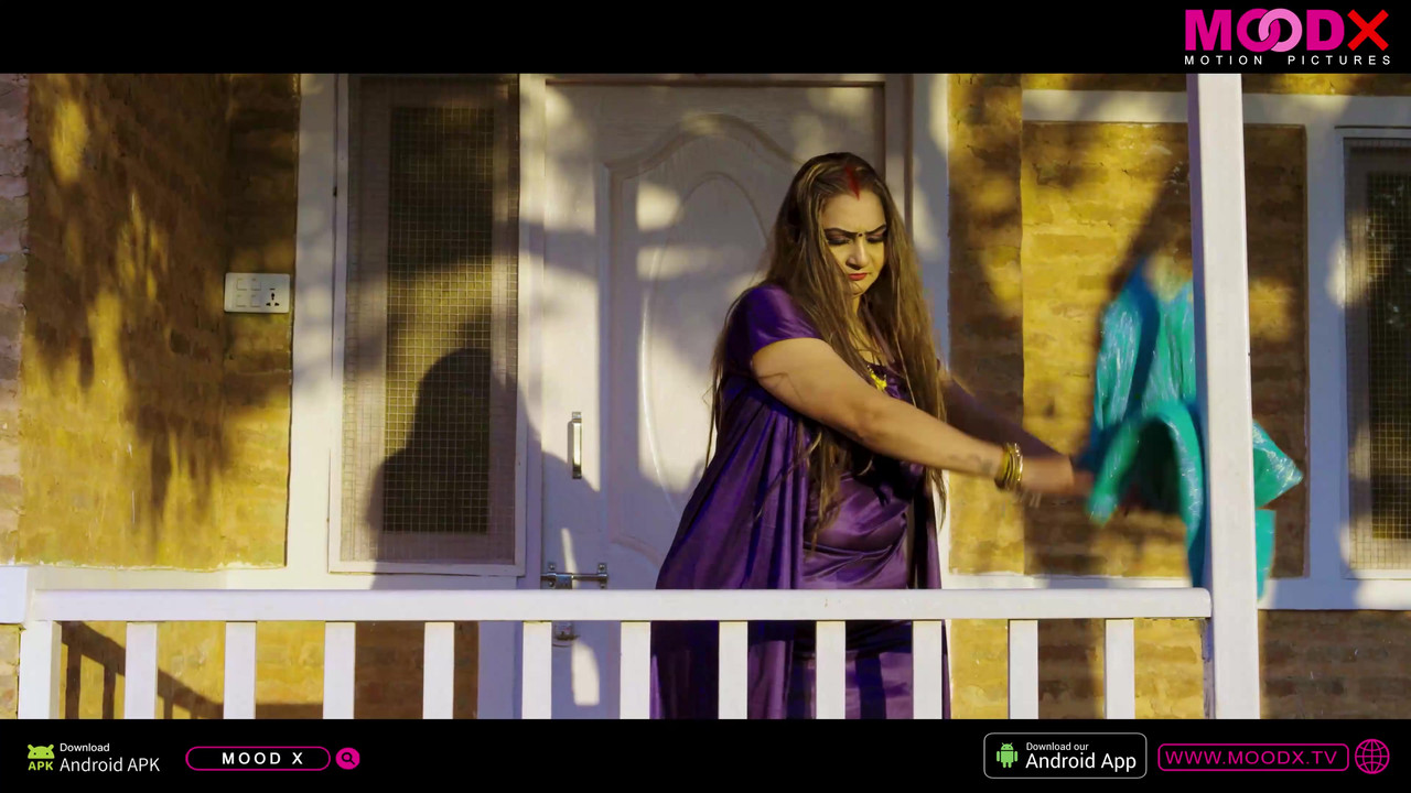 Chaddi Badli… Aur Padosiyon Ki Biwiyan Bhi Swap Ho Gayi