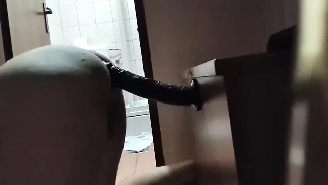 siyah dildomu tekrar yedekliyorum