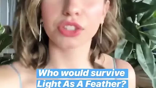 Katelyn nacon dışarıda mavi elbiseli, güzel göğüs dekolteli