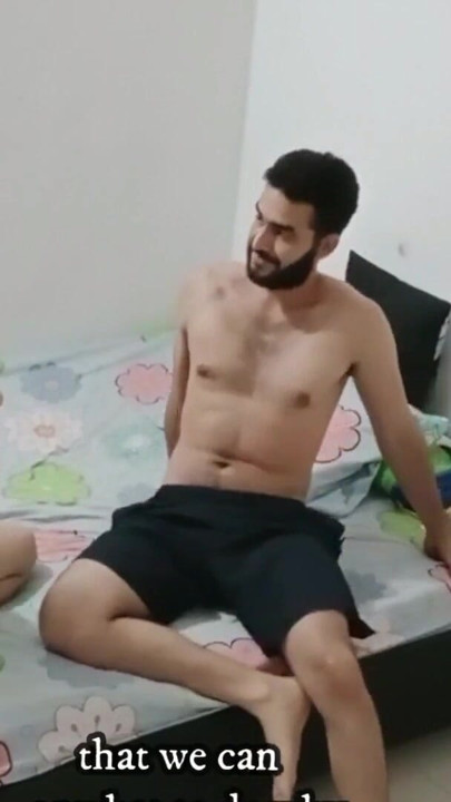 Öpücükler, şaplaklar ve darbeler arasında... Gece çılgına döndü - İngilizce porno | Klip 1