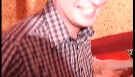 Biggi kulüpte ilk kez anal sikiliyor quicky sauna