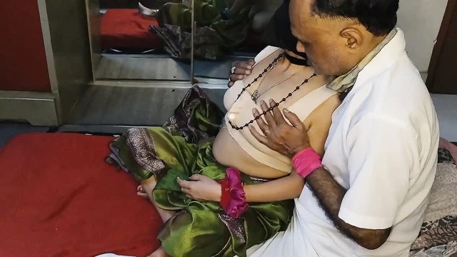 Chut ka pani nikala Garma garam sex masti