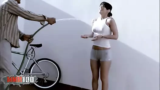 Chili: genç latin oynuyor