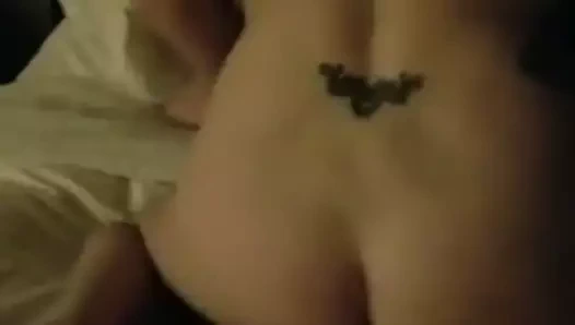 Cuck filmler oyuncak eş ile bull